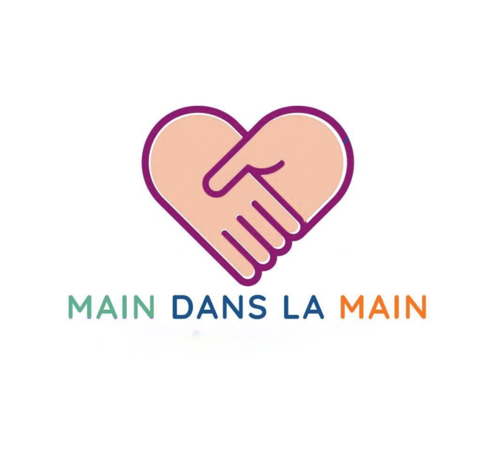 main dans la main